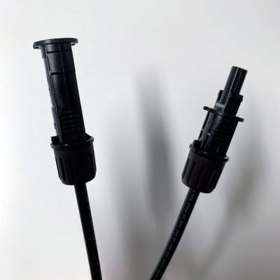 Câbles de 130 cm, avec connecteurs compatibles MC4 (XT-101)