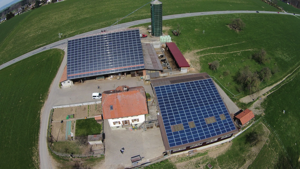 Centrale solaire de 58'140 Wc à 1741 Cottens