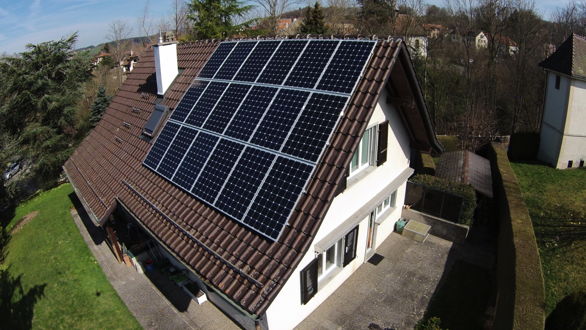 Centrale solaire de 4'860 Wc à 1610 Oron-la-Ville