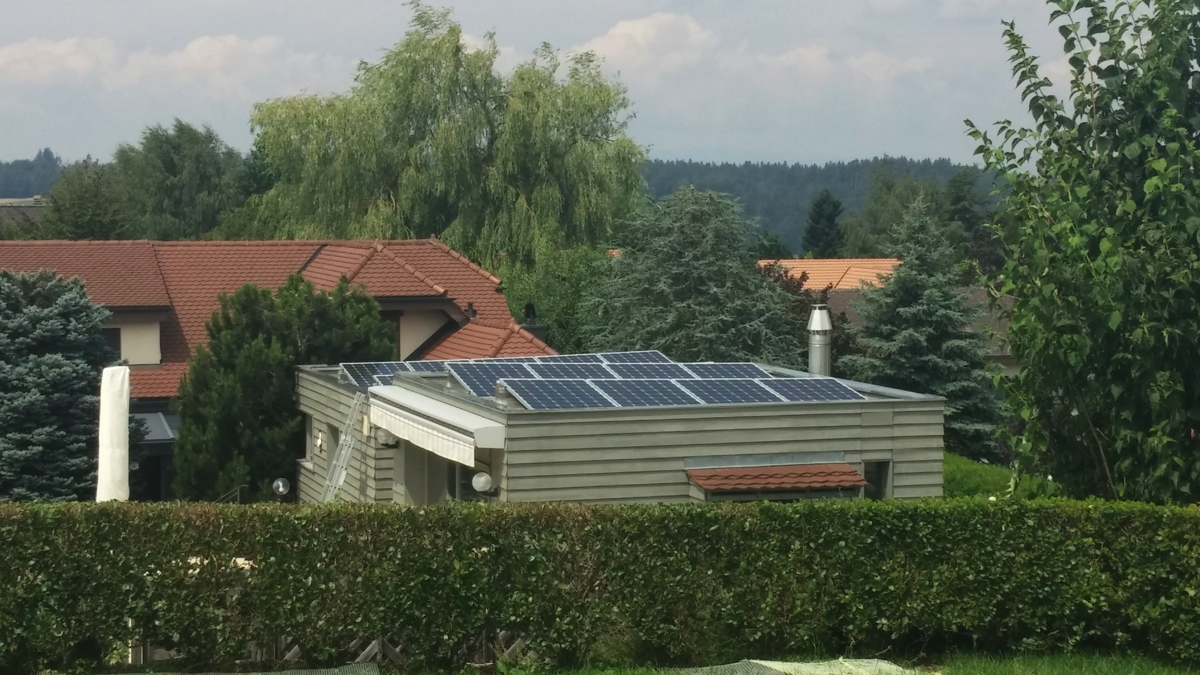 Centrale solaire de 4'860 Wc à 1720 Corminboeuf