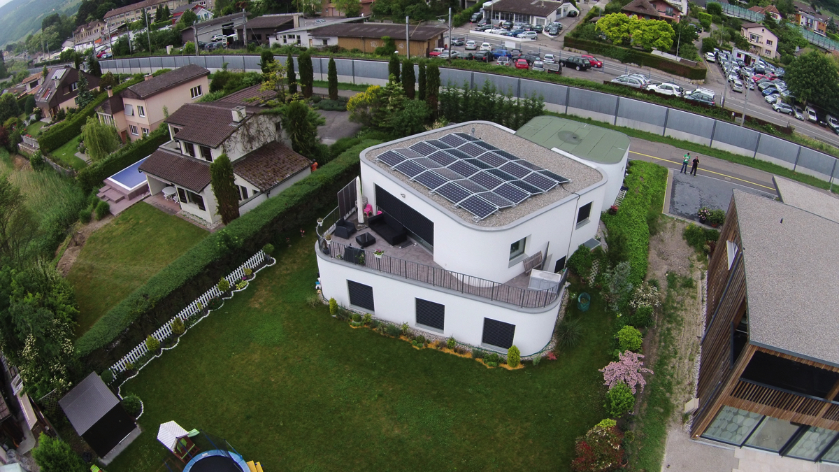 Centrale solaire de 8'100 Wc à 2525 Le Landeron