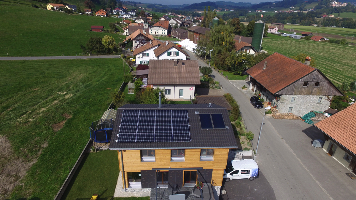 Centrale solaire de 4'320 Wc à 1673 Ecublens