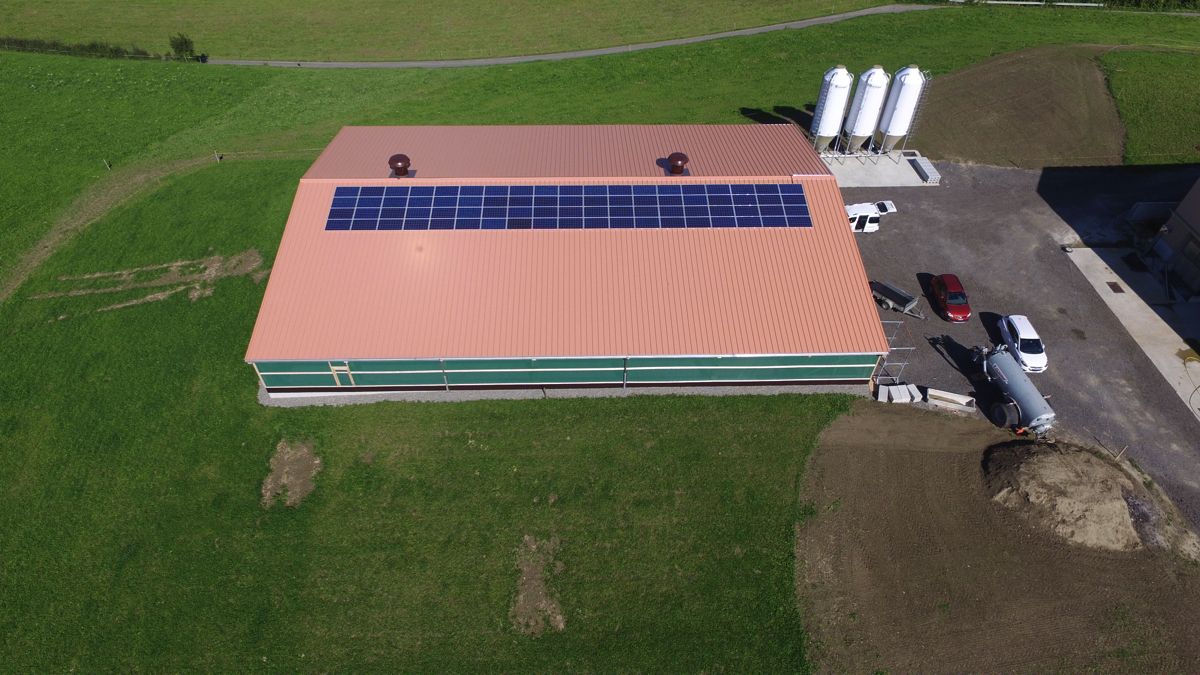 Centrale de 29'640 Wc à 1686 Grangettes-près-Romont